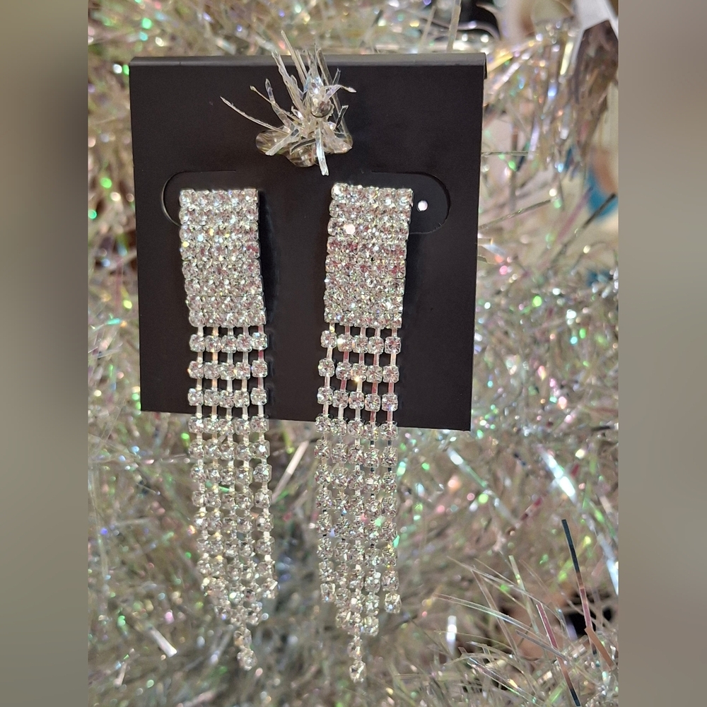 Elegant Silver Dangle Earrings